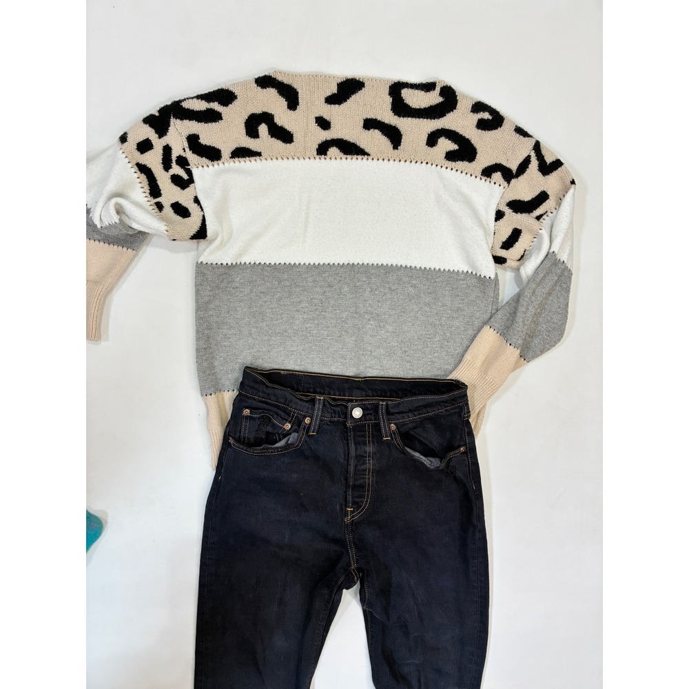Levi's 501 Dark Wash Denim Jeans Distressed Ripped‎ Raw Hem Button Fly - Picture 9 of 13